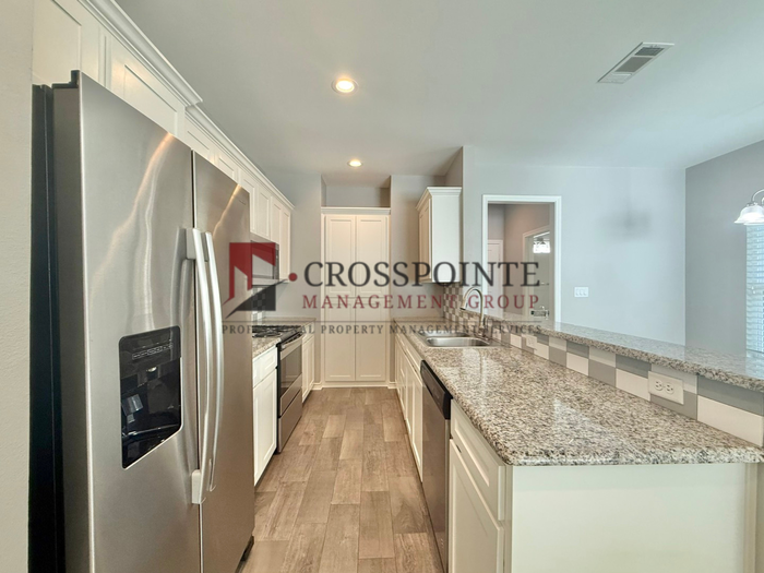 16172 Echo Glen Dr - Photo 6 of 21