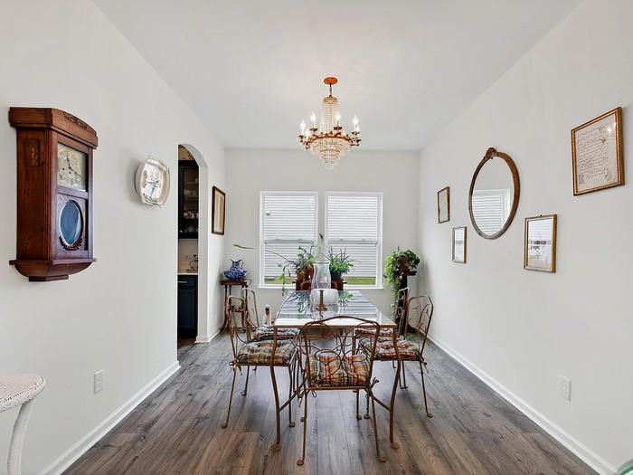 265 Arlie Ln - Photo 4 of 20