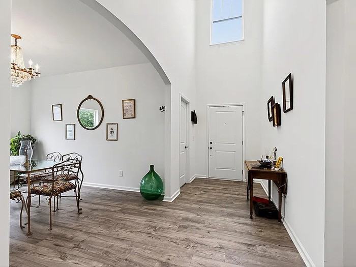 265 Arlie Ln - Photo 6 of 20