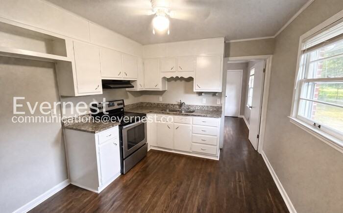 2348 2nd St Ne - Photo 5 of 17
