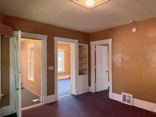 421 E Crosstown Pkwy - Photo 3 of 15