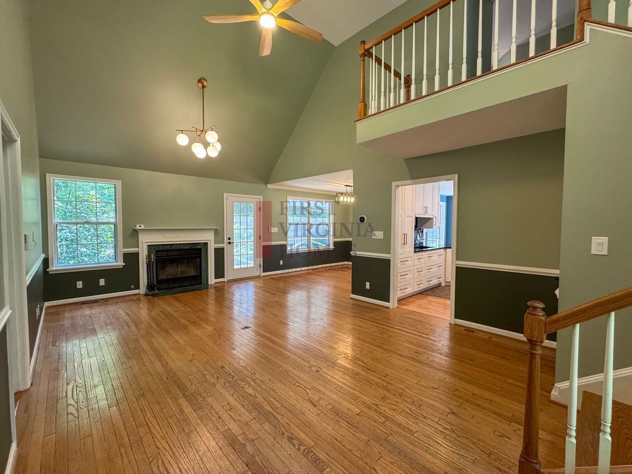 202 Blackthorn Ln - Photo 6 of 29