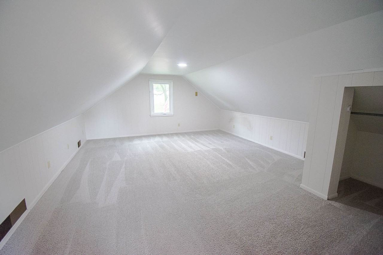1438 15th Ave Nw - Photo 7 of 28