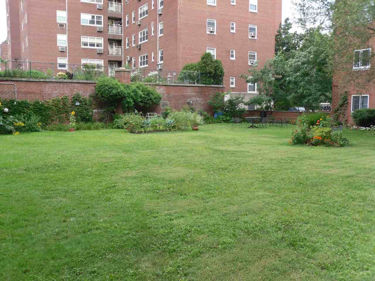 14014 Shaker Blvd #302 - Photo 5 of 5