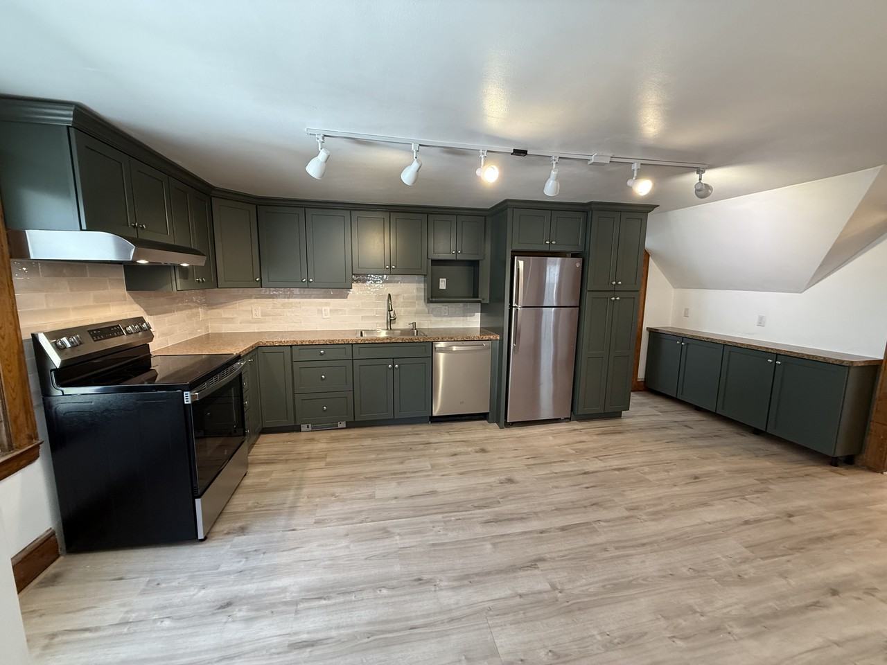 225 Pearl St #227B - Photo 3 of 11