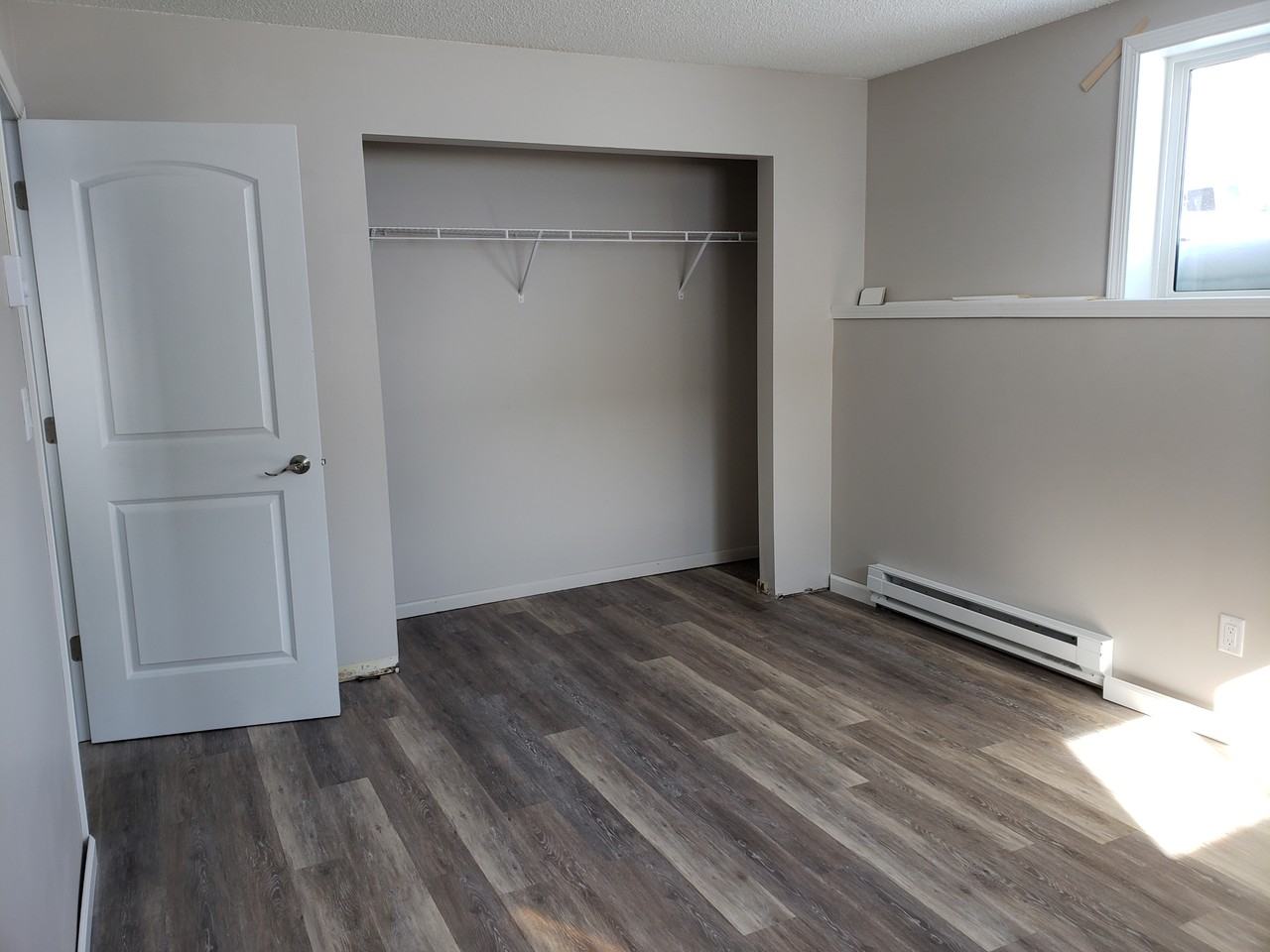 119 1st Ave Ne #2 - Photo 3 of 4