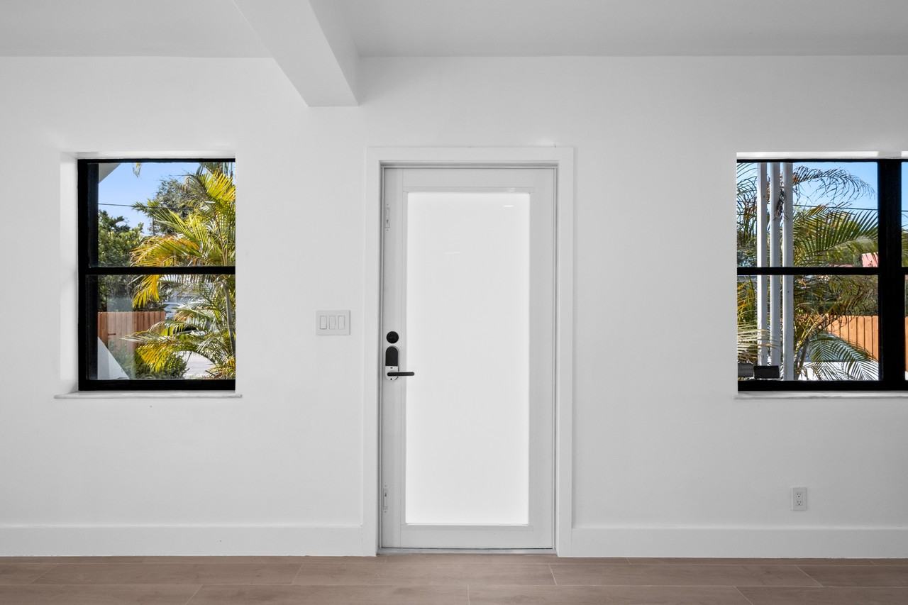 440 Ne 71st St #1 - Photo 7 of 41