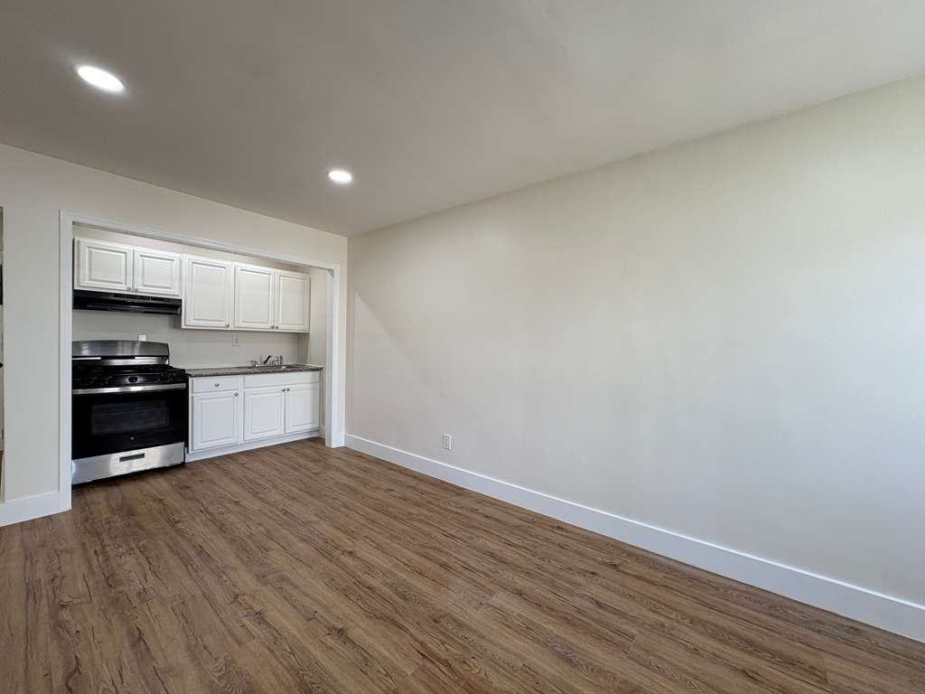 21 Willoughby St #B6 - Photo 4 of 8