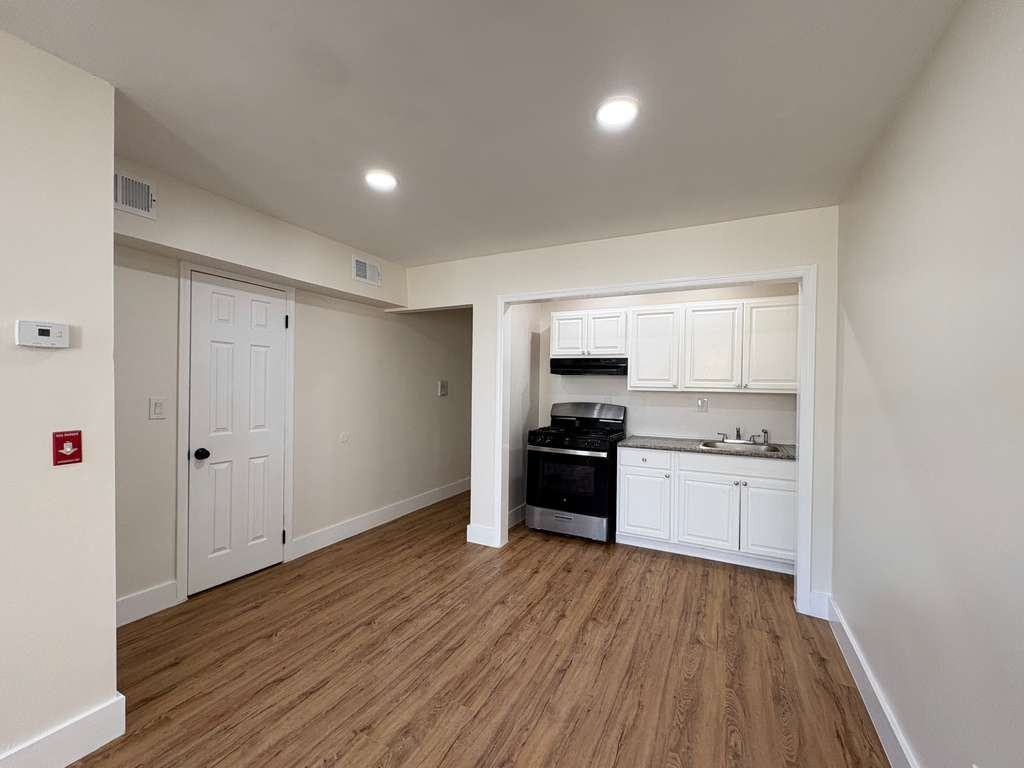 21 Willoughby St #B6 - Photo 5 of 8