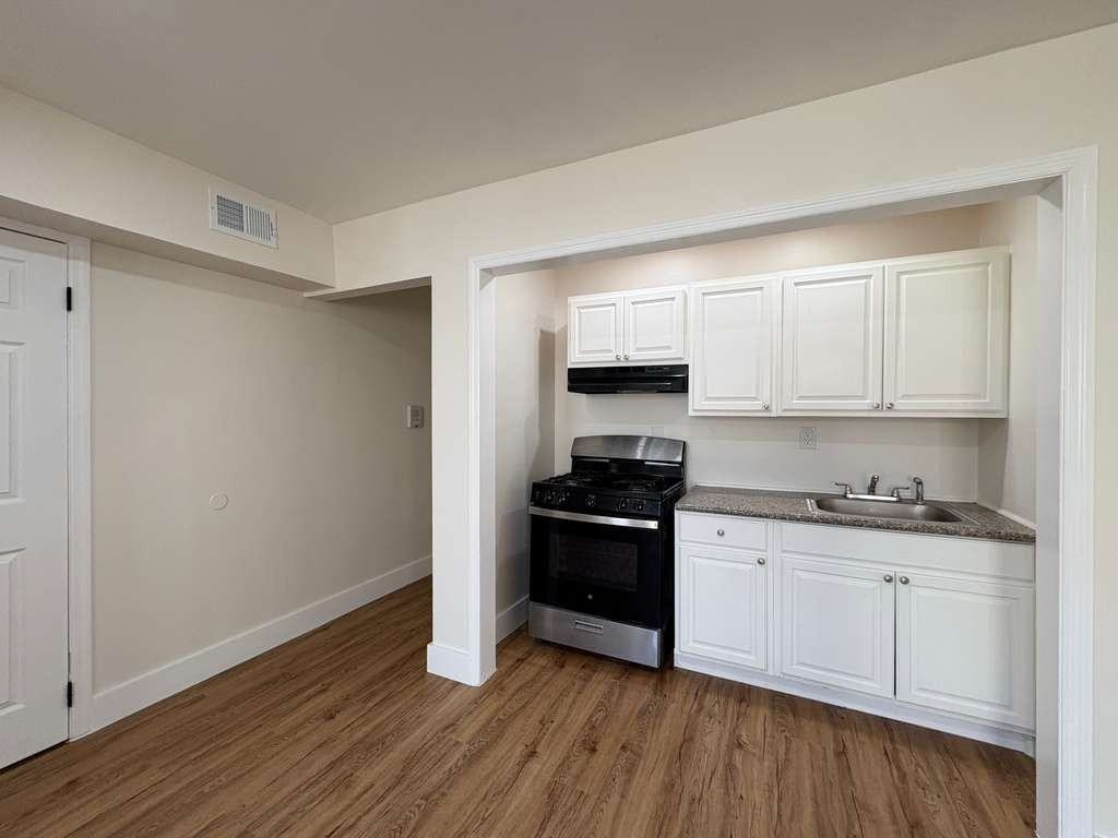 21 Willoughby St #B6 - Photo 6 of 8