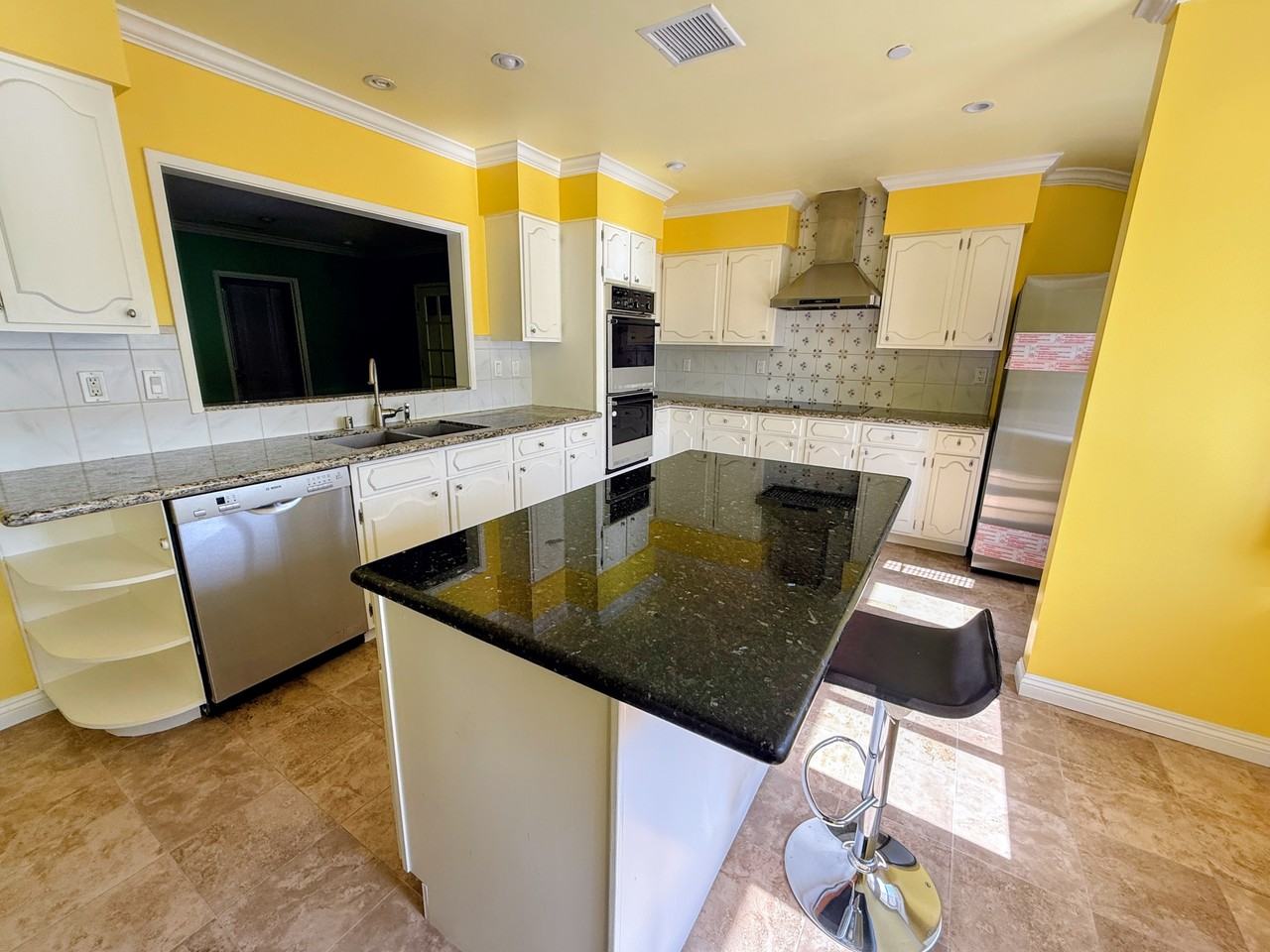 1162 Panorama Dr #NA - Photo 5 of 20
