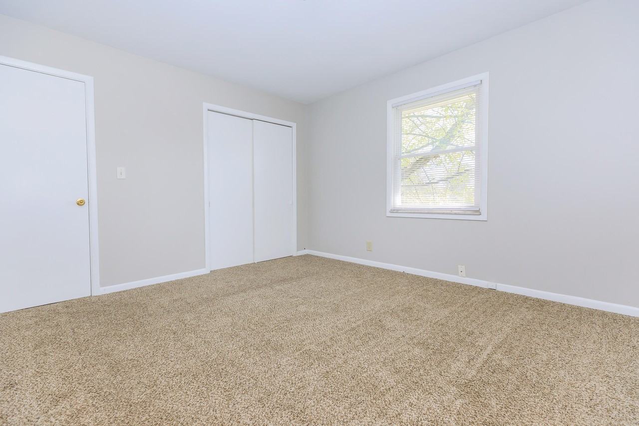 5976 Radnor Rd #2 - Photo 6 of 9