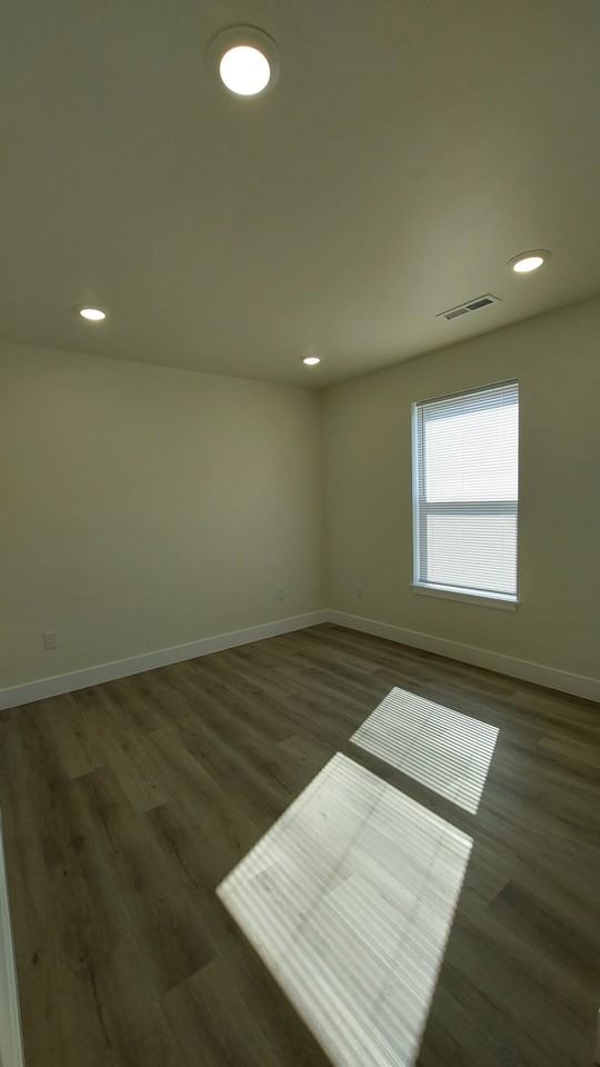 1718 Soaring Ct #1718 - Photo 7 of 11