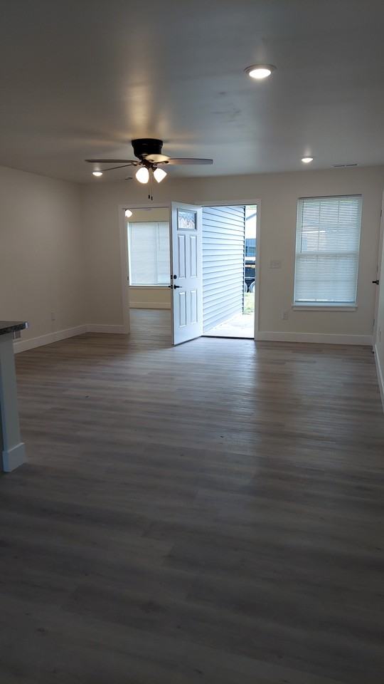 512 Eagle St #512 - Photo 6 of 13