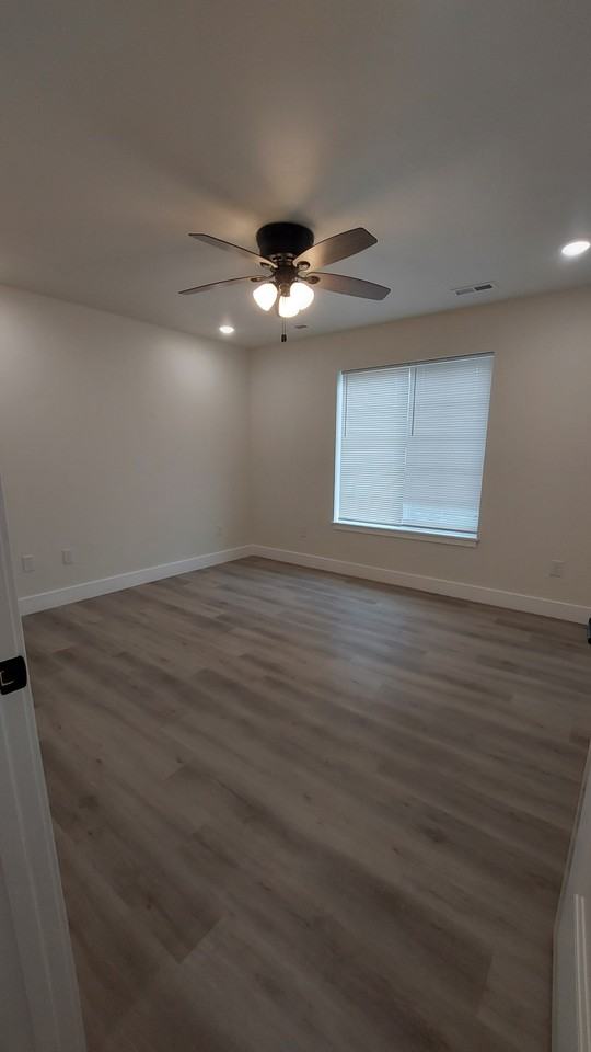 512 Eagle St #512 - Photo 7 of 13