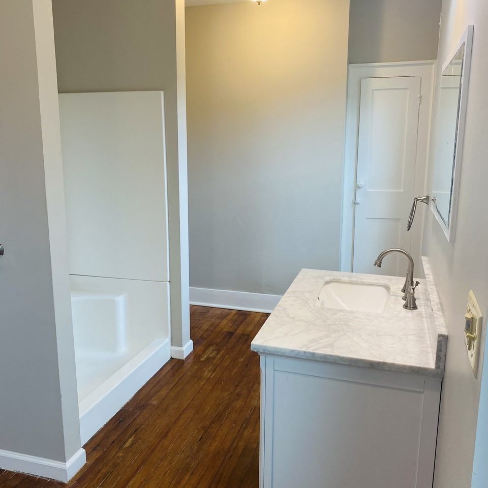 860 Windsor Ave #1 - Photo 5 of 26