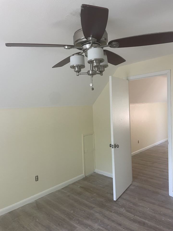201 Buena Vista Ave #NA - Photo 7 of 22