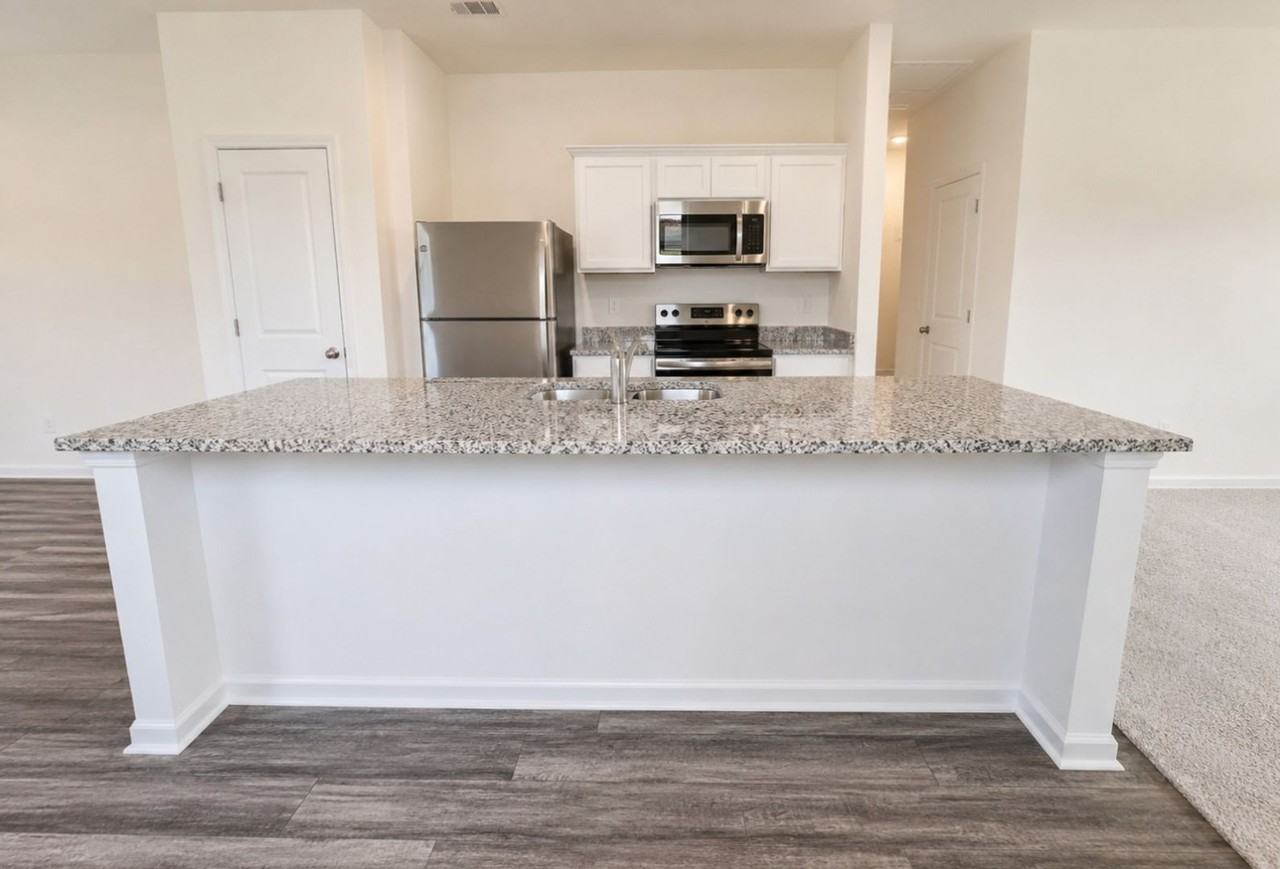 423 Castillo Dr - Photo 6 of 27