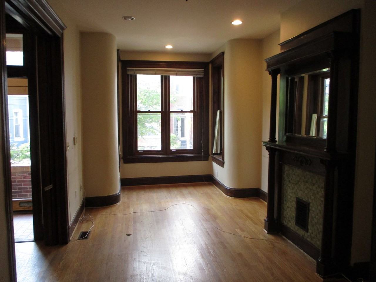 928 Westminster St Nw ##Nw - Photo 3 of 27