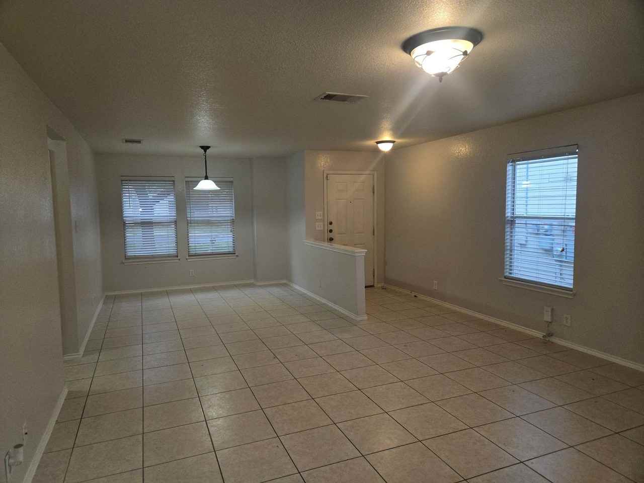 6515 Kestrel Ln - Photo 3 of 25