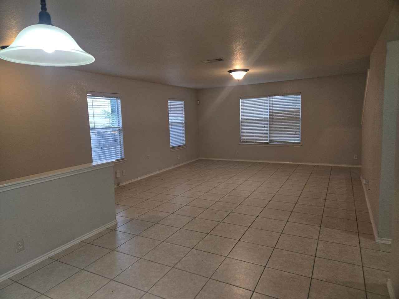 6515 Kestrel Ln - Photo 7 of 25