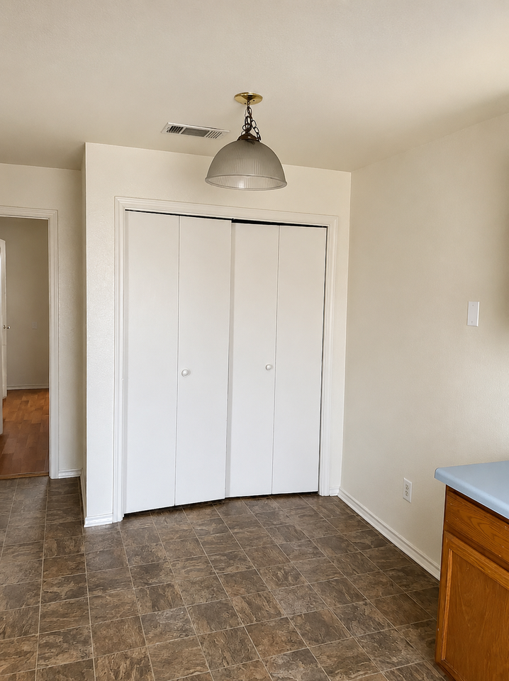 607 W Church Ave #1 - Photo 7 of 11