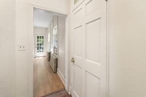 featured image of 206 E 3rd St #A