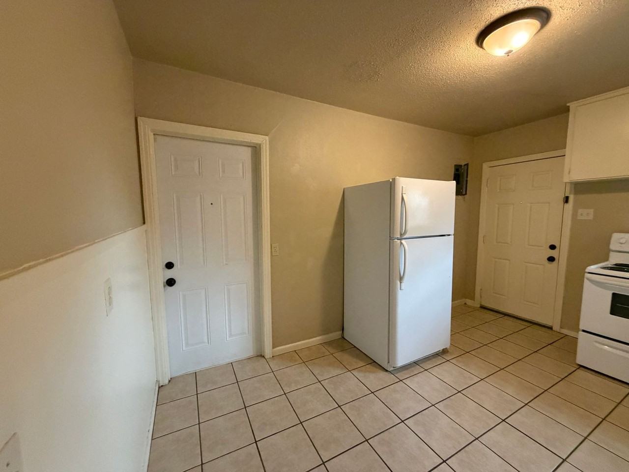2706 37th St - Photo 5 of 20