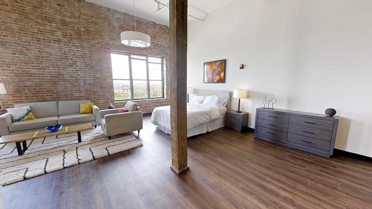 Landmark Lofts Apartments - Photo 3 of 42