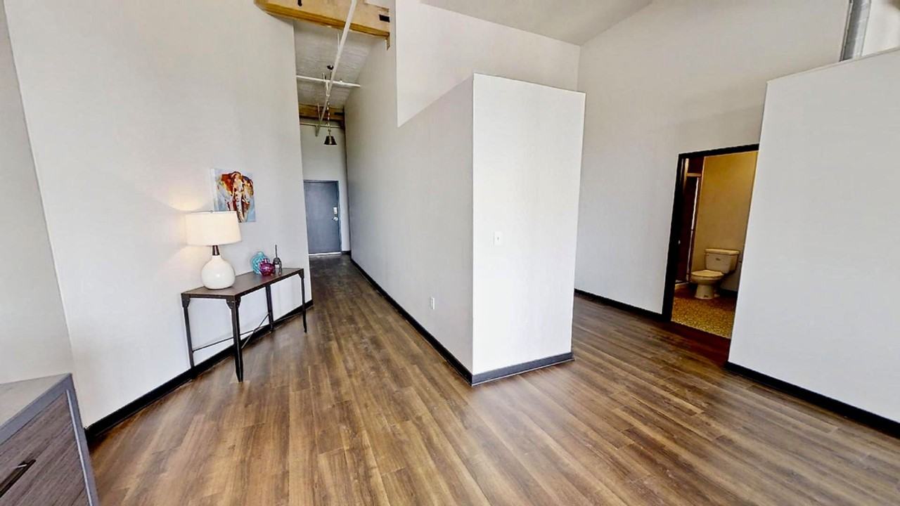 Landmark Lofts Apartments - Photo 6 of 42