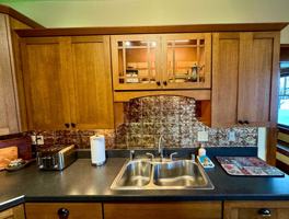 featured image of 930 N 31st St