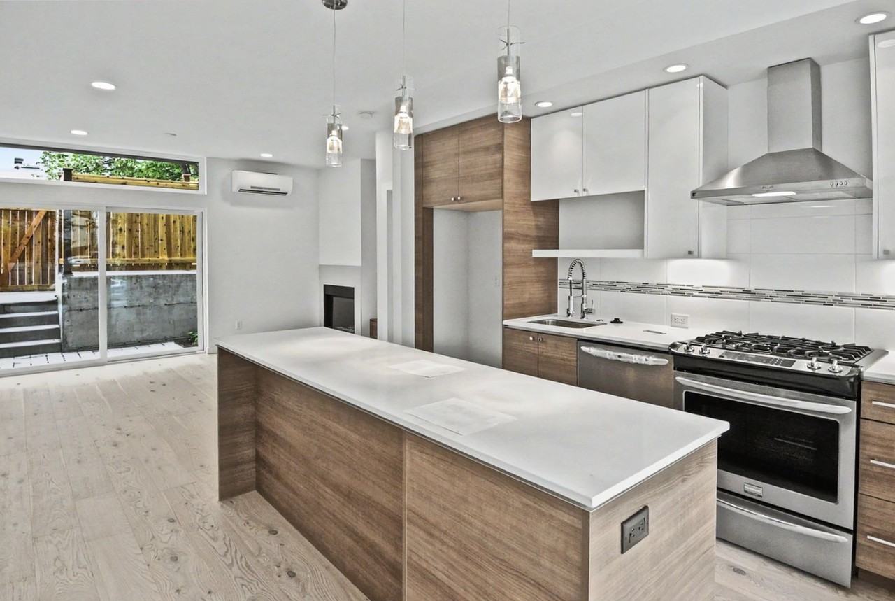 2017 E Spruce St - Photo 3 of 21