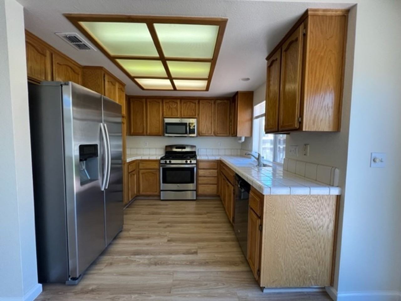 4200 Buckskin Dr - Photo 6 of 25