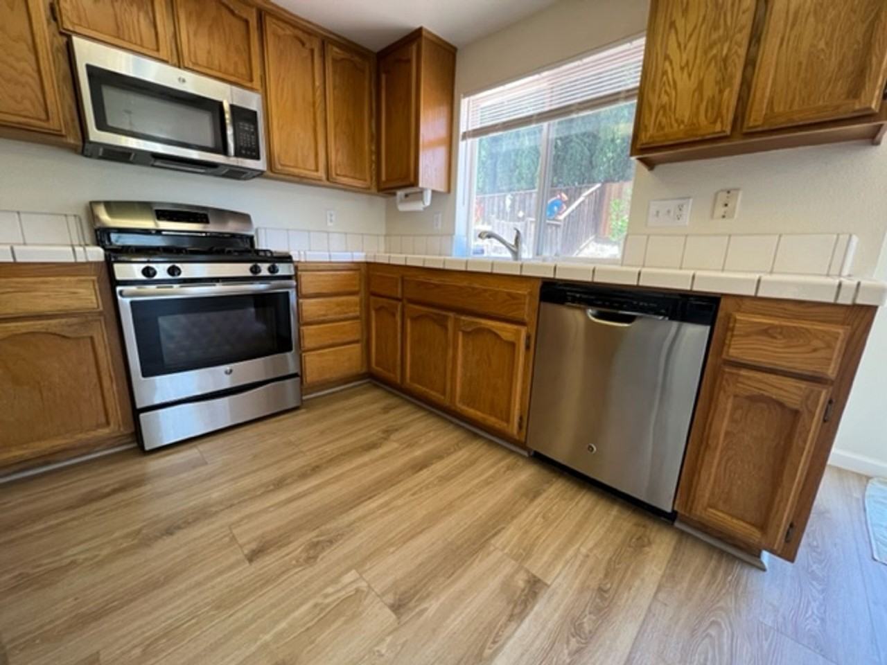 4200 Buckskin Dr - Photo 7 of 25