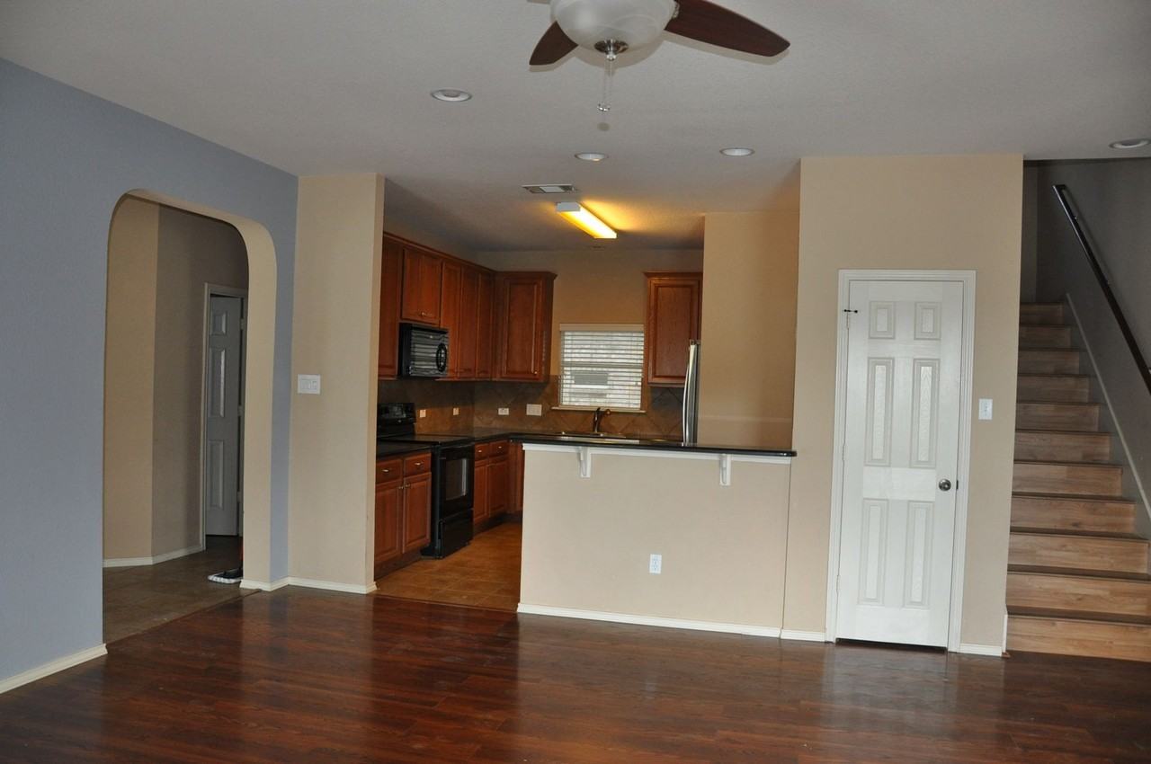 1501 Big Thicket Dr - Photo 6 of 26