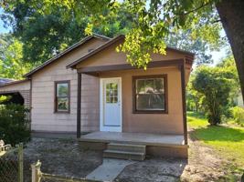 featured image of 209 Sonny St