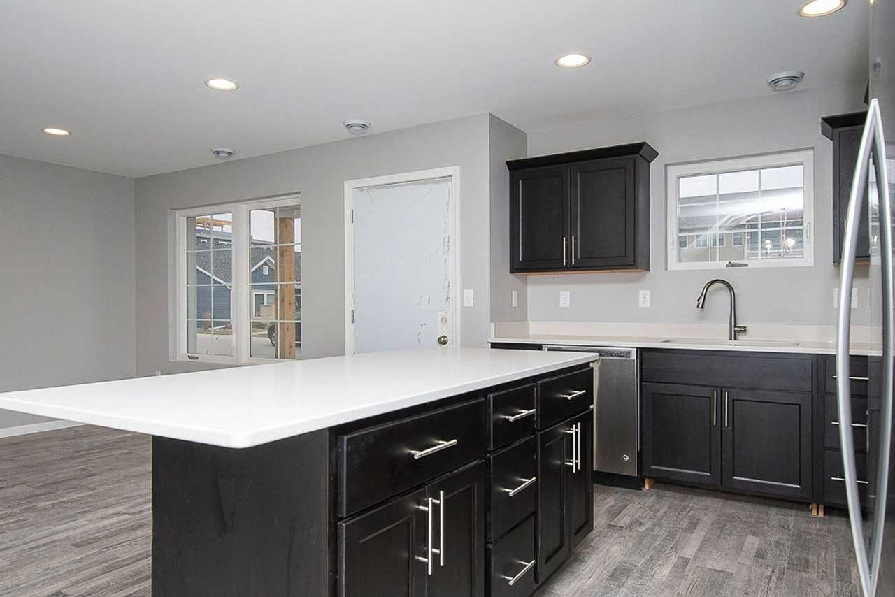 125 Sleeper Way - Photo 4 of 21