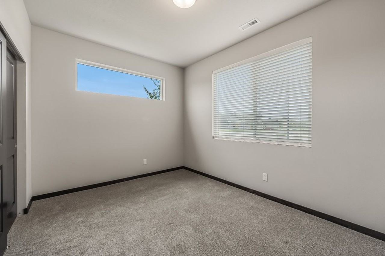 5964 W Gumwood Cir - Photo 3 of 21