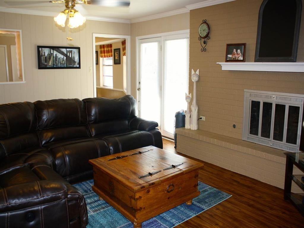 2403 Balsam St - Photo 7 of 15