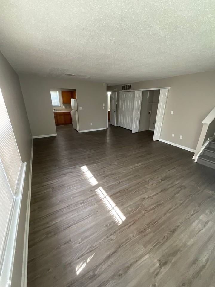 854 Eugene St - Photo 2 of 19