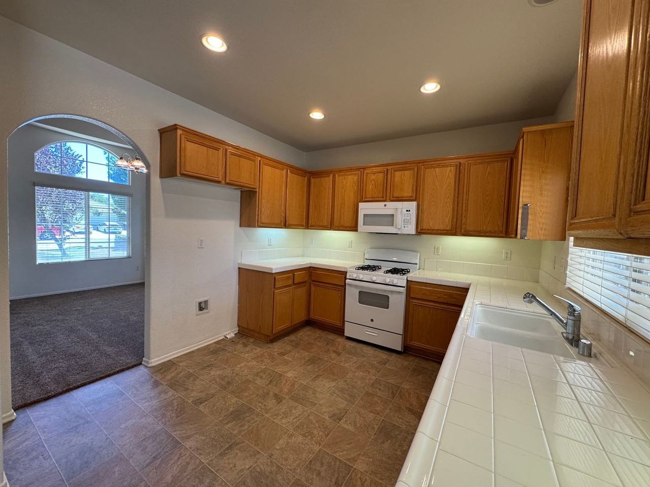 12268 Chacoma Way - Photo 5 of 19