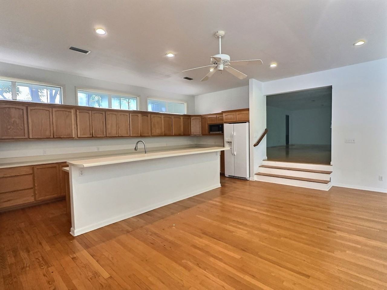 6509 Shore Dr - Photo 6 of 29