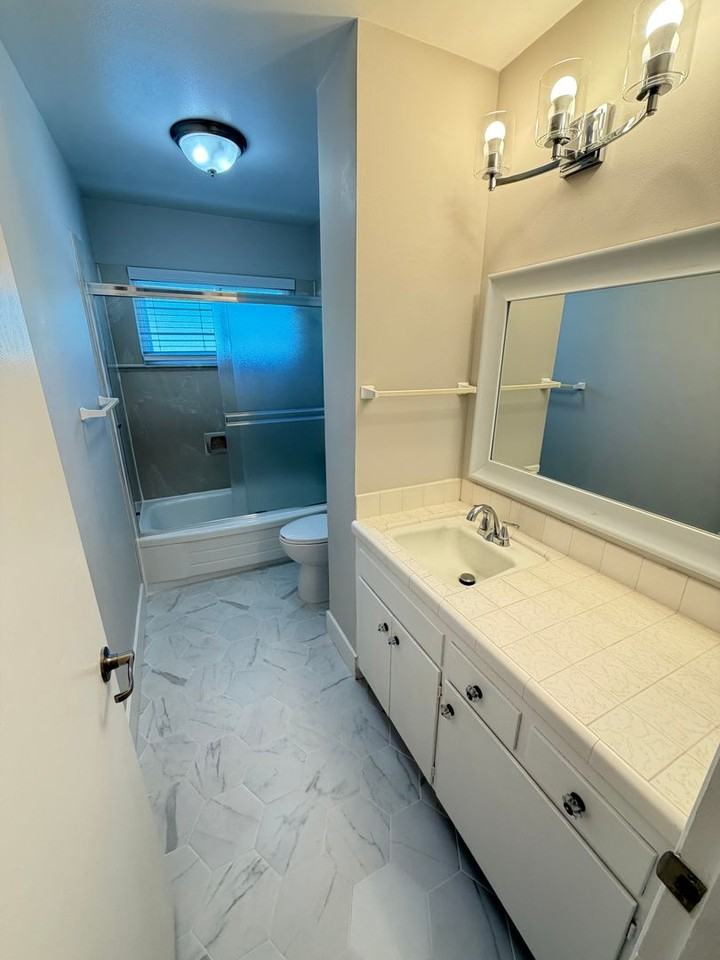2083 Donald Dr - Photo 6 of 12