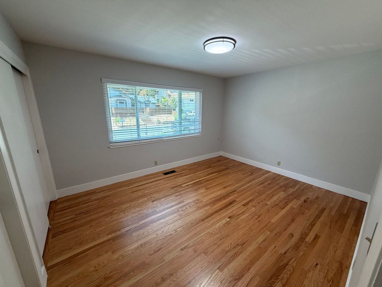 2083 Donald Dr - Photo 7 of 12
