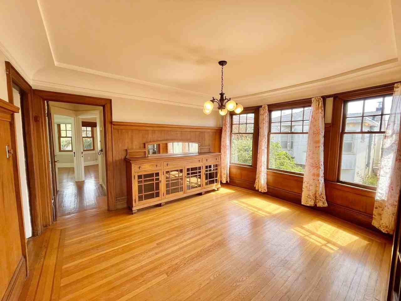 518 Staples Ave - Photo 5 of 32