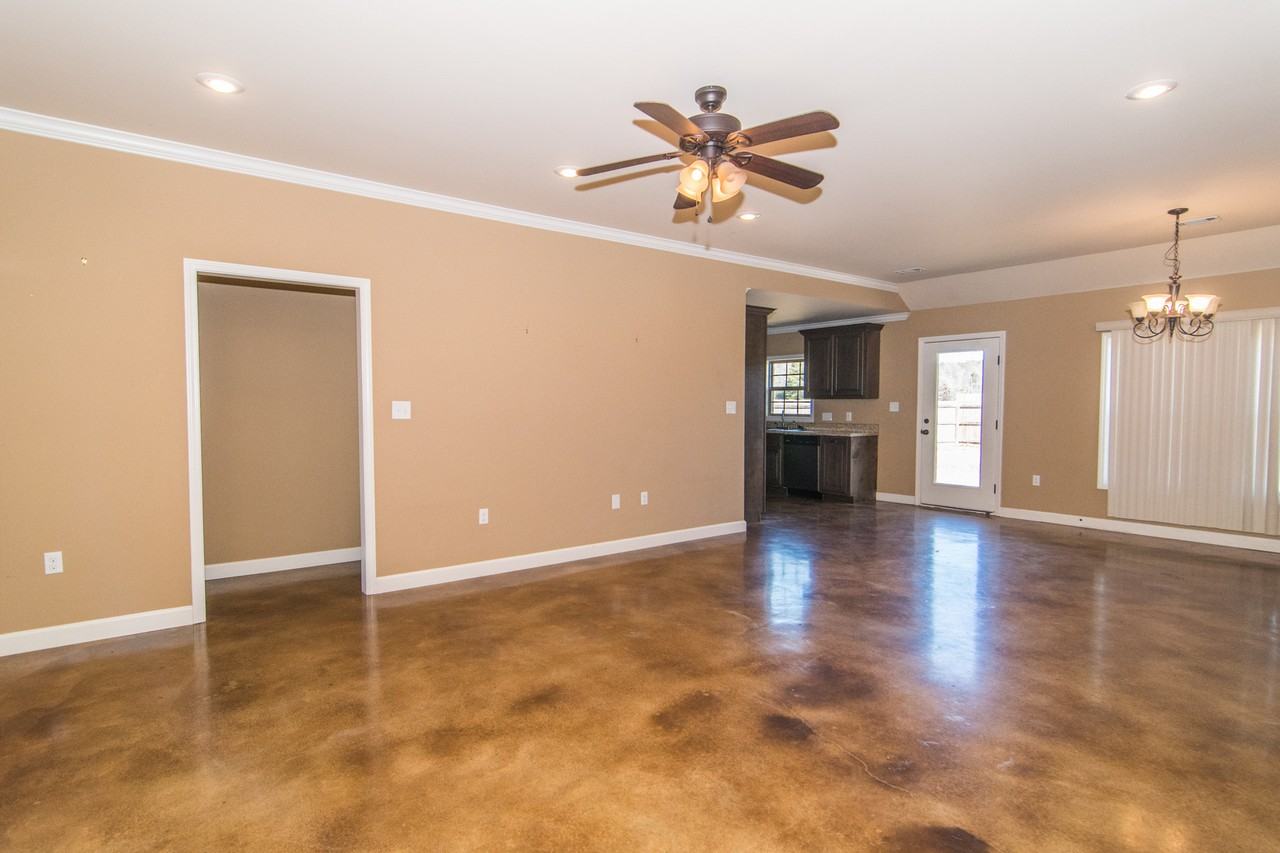 189 County Road 416 - Photo 2 of 12