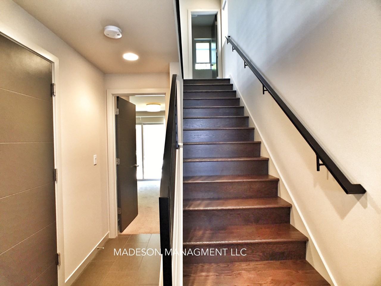 7445A 4th Ave Ne - Photo 2 of 17