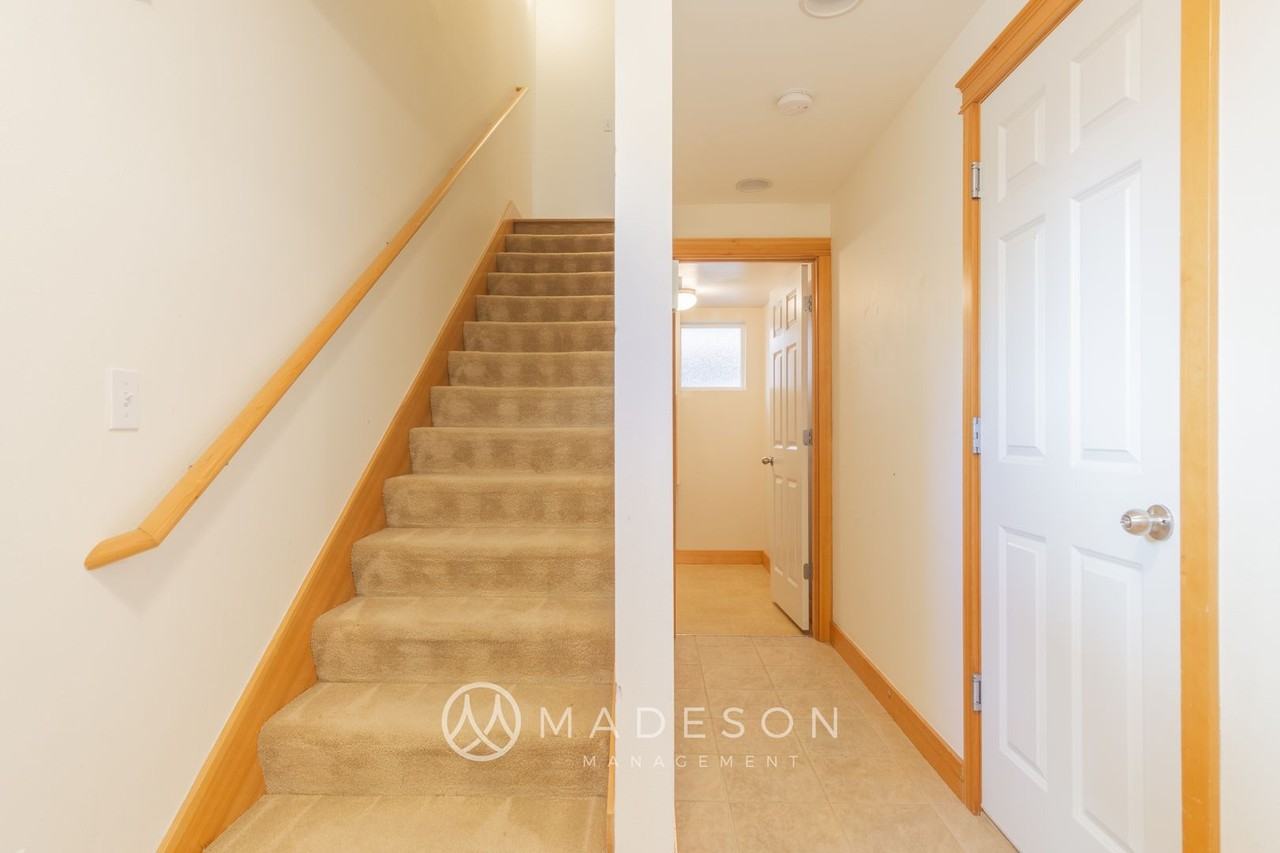 1539A Nw 58th St - Photo 6 of 19