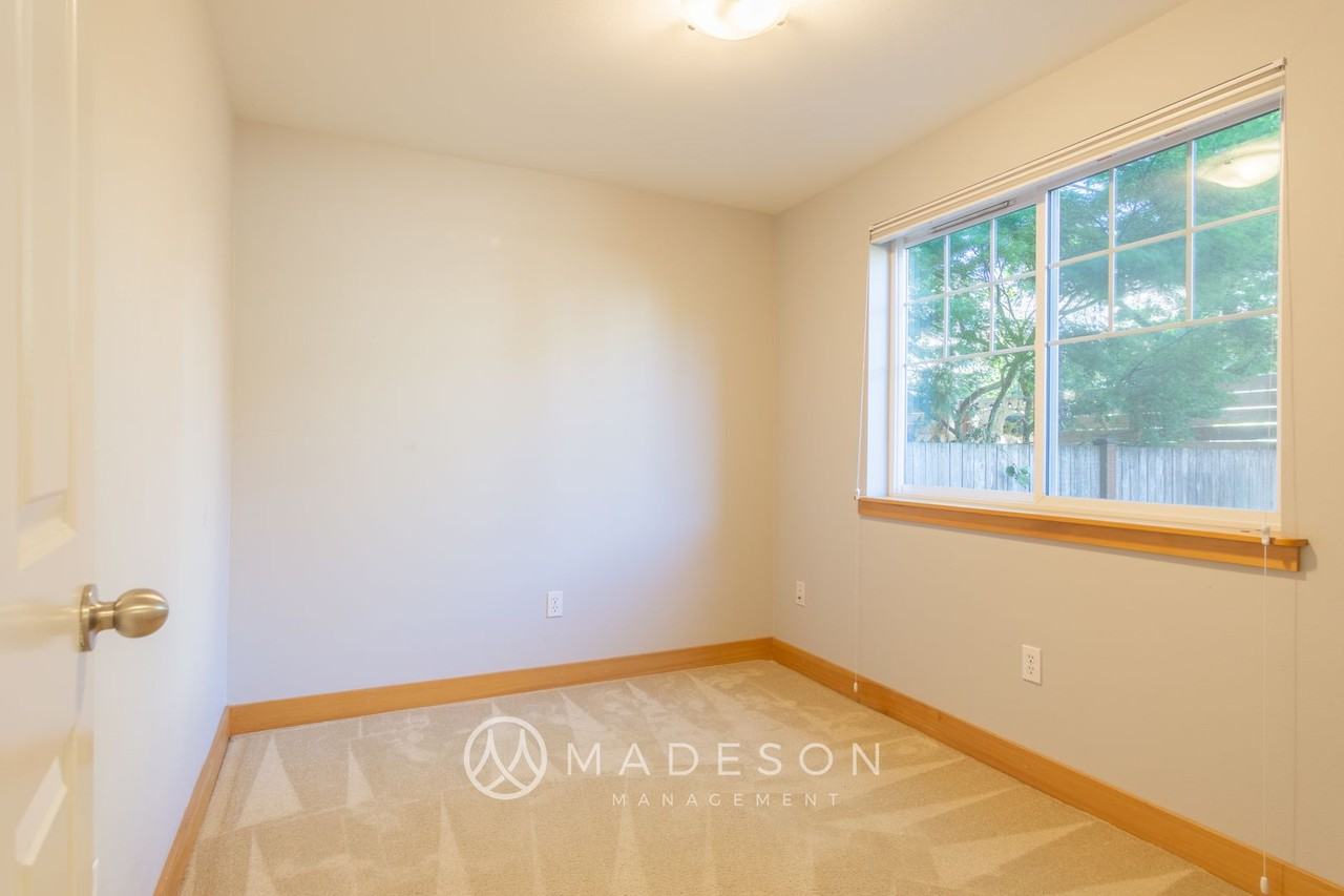 1539A Nw 58th St - Photo 7 of 19