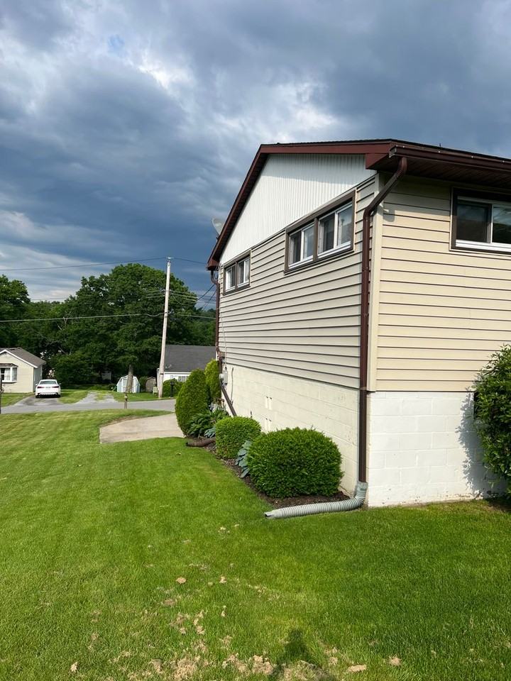 916 Hornick St - Photo 2 of 30
